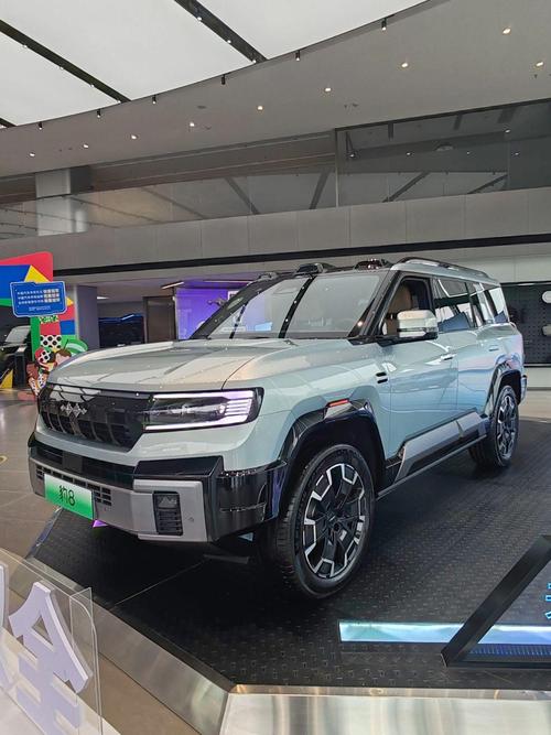深圳95比亚迪方程豹硬派越野的爆款，英菲尼迪35周年与你共成长